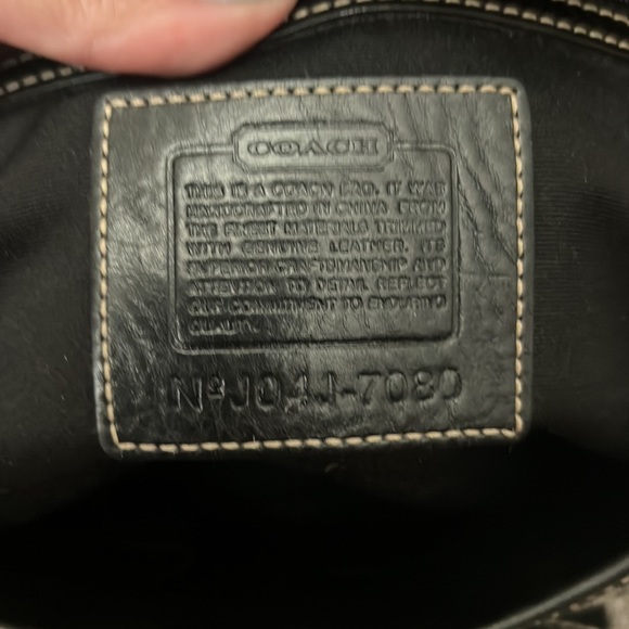 Signature Coach Purse - Picture 4 of 5